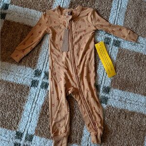 NWT SKIMS Sleep Baby Onesie - Gingerbread